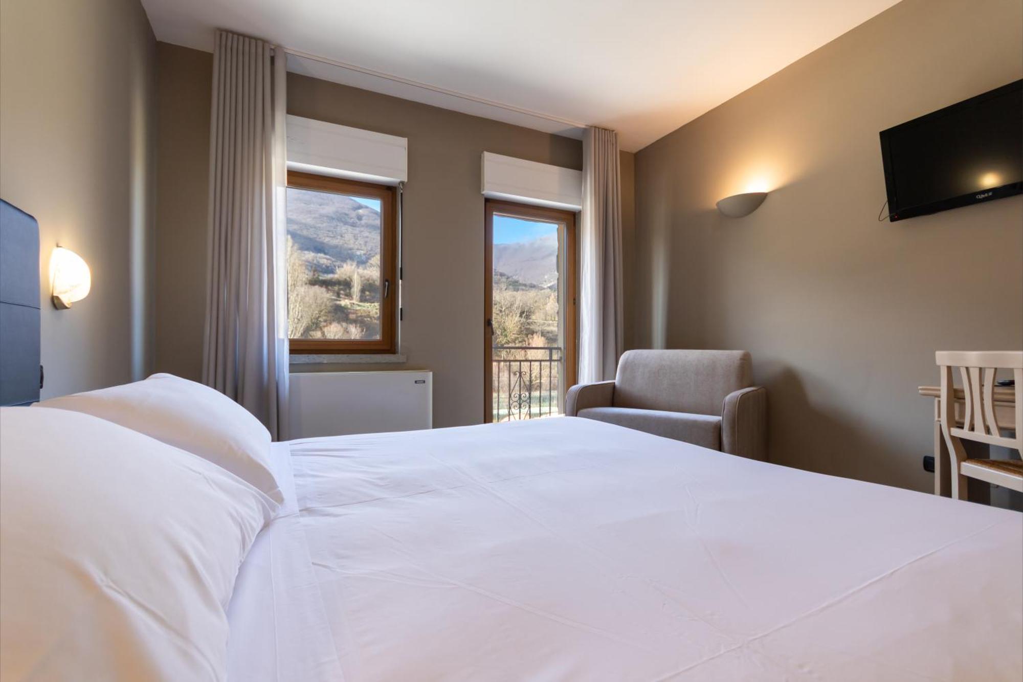 Hotel Don Luis Castel Di Sangro Exterior photo